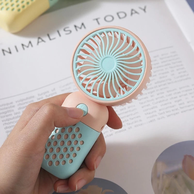Mini Ventilateur Portable USB Rechargeable – Design Cartoon Mignon pour Étudiants